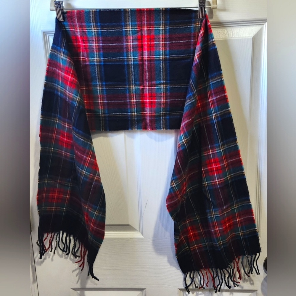 100% cashmere made in Scotland plaid scarf with fringe unisex